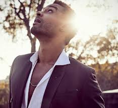 Russo brothers‏verified account @russo_brothers mar 16. Mengenal Lebih Dekat Rege Jean Page Bintang Serial Netflix Bridgerton Yang Tatapannya Bikin Melting