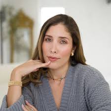 Valentina Thomas's Instagram, Twitter & Facebook