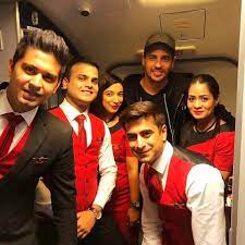 I don't intend to hurt anyone, or own anything. Sidmalhotra Got Clicked With Spicejet Cabin Crew Members Recently Crew Members Cabin Crew Crew