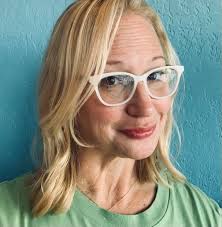 About — Jennifer L. Holm