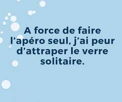 Si sur le papier, le jeu paraît simple, ce qui le rend très drôle, ce sont les questions posées. Revivez Une Annee De Crise Du Covid 19 En 100 Blagues