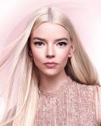 Top 8 bộ phim mới nhất của búp bê Anya Taylor-Joy
