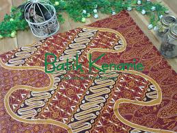 Sekedar memberikan inspirasi dan ide menggambar batik dengan beragam motif kali ini saya sajikan contoh batik pola motif bunga dengan corak warna yang unik,. Batik Cap Khas Sukabumi Motif Bunga Lily Dan Abstrak Jawa Barat Coklat