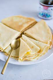 Crepes Au Lait D Amande Et Fleur D Oranger Crepe Lait Amande Lait D Amande Recette Lait D Amande