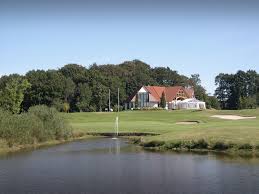 A lohne (oldenburg) landscape architect or designer works with living plants as well as building materials to design for future growth and maintenance as well as the present visual appeal. Unsere Golfplatzplanung Golfclub Gut Brettberg Lohne Stadler Golf Courses