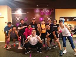 Siapa yang tidak kenal sama pusat kebugaran (gym) satu ini. Check Out Our Members From Celebrity Fitness Malaysia Facebook