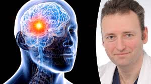 “Hoe ouder de patiënt, hoe agressiever de ziekte zich gedraagt”: zo herken  je een kwaadaardige hersentumor