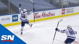 2017 auston matthews sports illustrated 9 karte menge uncut blatt w kawhi. Auston Matthews Wires Home Overtime Winner To Keep Maple Leafs Season Alive Youtube