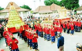 Maybe you would like to learn more about one of these? Beberapa Budaya Atau Tradisi Islam Di Nusantara Yang Masih Ada Sampai Sekarang Maulidan Sholawatan Tahlilan Adalah Tradisi Islam Di Nusantara