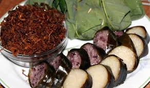 Namun, selain panganan yang kerap tersedia di restoran padang, masih banyak sekali kuliner khas padang yang layak untuk. 51 Makanan Khas Sumatera Barat Yang Terkenal Dan Enak
