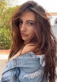 messy wavy hair>> #90s #wavyhair #hair #juliaroberts #prettywoman  #foryoupage #xyzbca