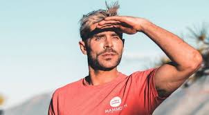 Follow zac and #teamze on twitter and instagram. Zac Efron Hospitalized With A Dangerous Infectious Disease Gossip World Top