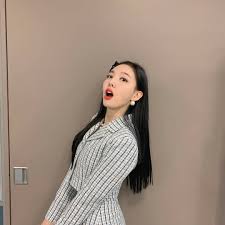 twice global on twitter nayeon nayeon twice im nayeon