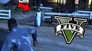Tu abuela, una asesina psicópata, te ha encerrado en su casa. Encontre A Granny En Su Casa Real Omg Gta 5 Mods Degoboom Youtube