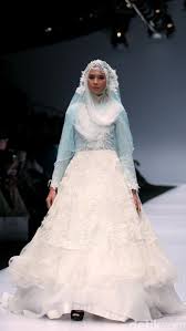 Salah satu fashion show yang paling ditunggu adalah osd moslem couture bridal by oki setiana dewi. Oki Setiana Dewi Bridal Foto 13