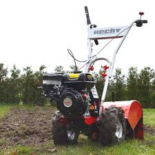 Kultivátor hecht 7100 je stroj se skutečně širokým volitelným příslušenstvím. Hecht 750 Benzin Gartenhacke Mit Kraftvollem Motor