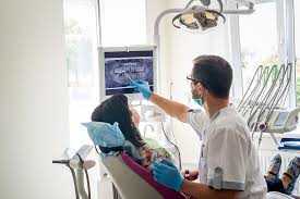 Kabar baiknya di puri dental clinic, kita jenis tindakan/treatment yang bisa dilakukan di klinik kami: Dokter Gigi Manakah Yang Tepat Untuk Anda Cari Tahu Di Sini