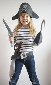 A Diy Felt Pirate Costume For Kids Pirate Costume Kids Pirate Costume Diy Homemade Pirate Costumes