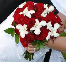 Juliet garden rose, champagne rose, clooney hanoi ranunculus, sweet pea, larkspur, and mint. Red Rose White Orchid Stephanotis Bouquet Stephanotis Bouquet White Orchids Orchid Bouquet