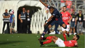 92 savanier cm 86 pac. Psg Star Kylian Mbappe Given Three Match Ban For Shoving Nimes Savanier Goal Com
