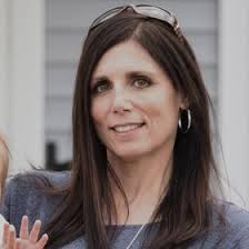 Lori Mulhern's Instagram, Twitter & Facebook