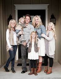 These Colors For Our Pics Family Photo Outfits Family Picture Outfits Fall Family Photos