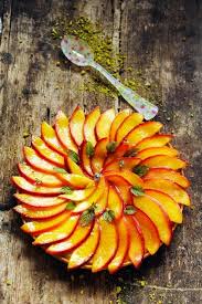 Peches Nectarines Et Abricots Des Fruits A La Couleur Du Soleil Et Petite Tarte Aux Nectarines Et A La Pistache Tarte Aux Nectarines Recettes De Cuisine Nectarine