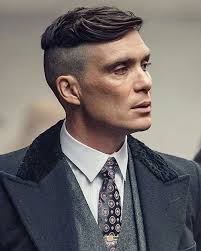 As the actor who plays thomas shelby, his peaky blinders hair has become a popular modern choice for many guys … Peaky Blinders Haircuts For Inspiration The Definitive Guide Hairmanz Peaky Blinders Hair Peaky Blinder Haircut Peaky Blinders Tommy Shelby