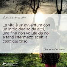 Nell'era dei tweet, dei like e dei tag, spesso e volentieri si condividono immagini con frasi bellissime che, proprio grazie alla tecnologia, arrivano al destinatario in un lampo. Le 100 Frasi Piu Belle Sulla Vita Aforisticamente