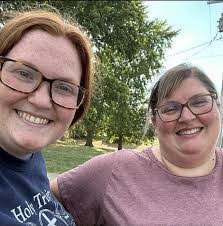 Trisha Howe's Instagram, Twitter & Facebook