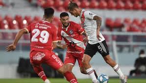 River plate played against argentinos juniors in 2 matches this season. River Vs Argentinos 1 1 Revive El Resultado Resumen Goles Y Mejores Incidencias Del Partido Por Copa Diego Maradona Futbol Internacional Depor