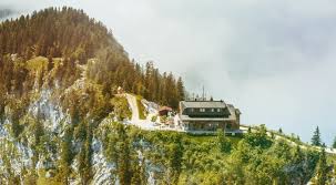 The song features yodeling, which is a traditional form of singing found across the alps throughout switzerland, austria, italy, france and germany. Radtour Kufstein Kalaalm Pendling Biken Kufsteinerland