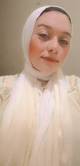 البنت دى اسمها رضوى خميس الخطيب عندها 17سنه متغيبة من يوم التلات الساعه 10  مساء من مدينة طنطا محافظة الغربيه اللى يشوفها يتصل علينا على الأرقام دى  الكل يعمل شير 01226402880 \