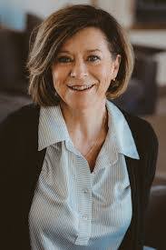 Brenda Parker's Instagram, Twitter & Facebook