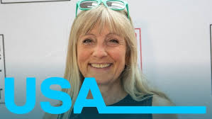 Krupiérka v LAS VEGAS: Můj příjem závisí na dýškách. Procenta jsou proti  vám, nepočítejte s výhrou