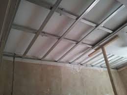 Trockenbau Gerade Decken Durch Unterkonstruktion Und Gipskarton Wurde Spater Attic Ideas 2019 Plasterboard Drywall Ceiling