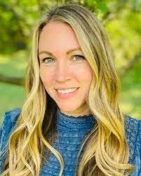 Barbara Brundige's Instagram, Twitter & Facebook