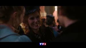 En 1897, à paris, l'incendie du bazar de la charité change la vie de trois femmes à jamais. Le Bazar De La Charite Bande Annonce 3 Tf1 Netflix Le 18 Novembre Sur Tf1 Youtube