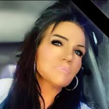 What are some options for short-term rentals in Klamath Falls that allow  dogs?