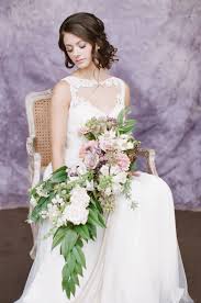 Two questions brides often ask while wedding planning: Types Of Wedding Bouquets