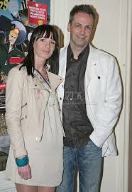 W lutym 2002 ich związek się rozpadł. Byly Maz Skrzyneckiej Chce Prac Brudy Kozaczek