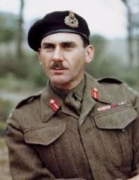 Celebrities with last name: Simonds