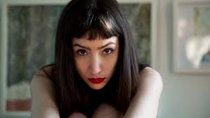 Se deberían televisar las obras teatrales sin público. Quien Va Tiene Que Tener Muchas Ganas De La Critica De Sofia Gala Hija De Moria Casan Al Cantando 2020 Espectaculo El Intransigente