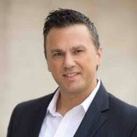 Michael Mange's Instagram, Twitter & Facebook