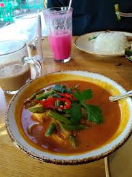 Synonym for kacang kacang is nuts or beans in general. Kari Udang Dengan Kacang Buncis Prawn Curry With Green Beans Picture Of Tukdin London Tripadvisor