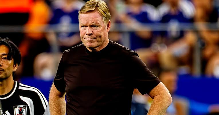 Ronald Koeman heeft geen spijt van wissels: 'In Nederland denken we dat we  iedereen moeten wegspelen' | Sport | AD.nl