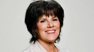 Becky Keenan's Instagram, Twitter & Facebook