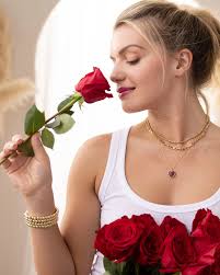 Happy Spring I am excited to share another custom ring project I recently  created: An emerald cut engagement ring with a contour wedding band. 🎉  Carolyn reached out last fall wanting to