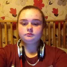 Emma Coombs (@eicoombs)