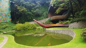 Buscamos equilibrar la forma y la estructura en cada área del parque para poder crear figuras qué se integren de manera natural al entorno. Podio El Nido De Quetzalcoatl Un Espacio Diferente Para Una Vacacion Sorprendente